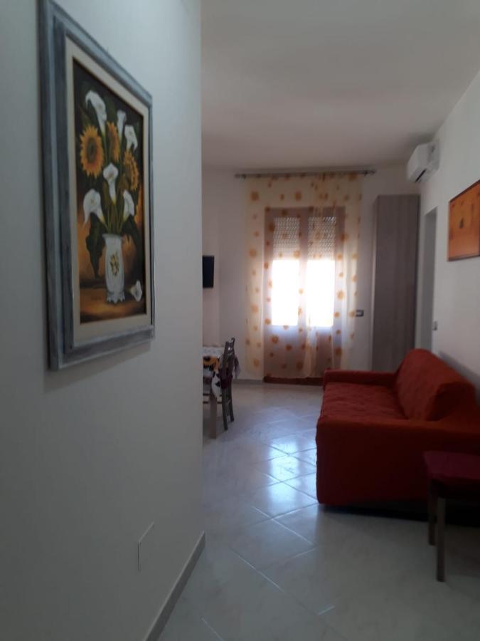 Il Girasole Apartment บอซา ภายนอก รูปภาพ